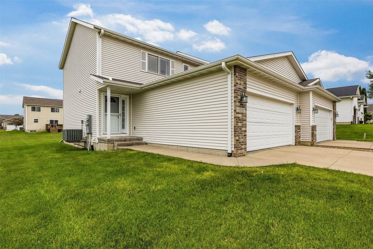 1557 Hunters Creek Way - Photo 1