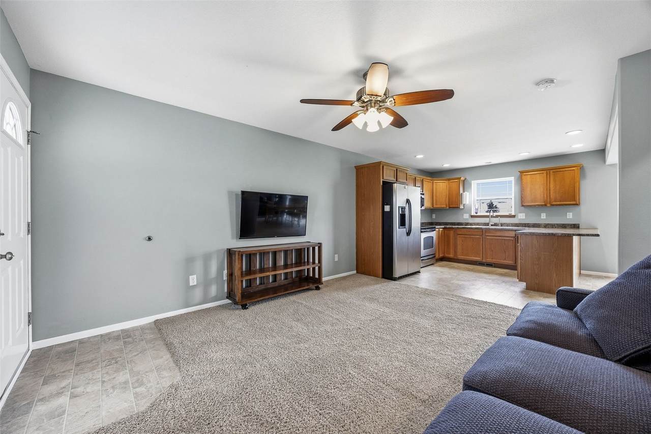 https://bt-photos.global.ssl.fastly.net/cedarrapids/1280_boomver_1_2603634-2.jpg