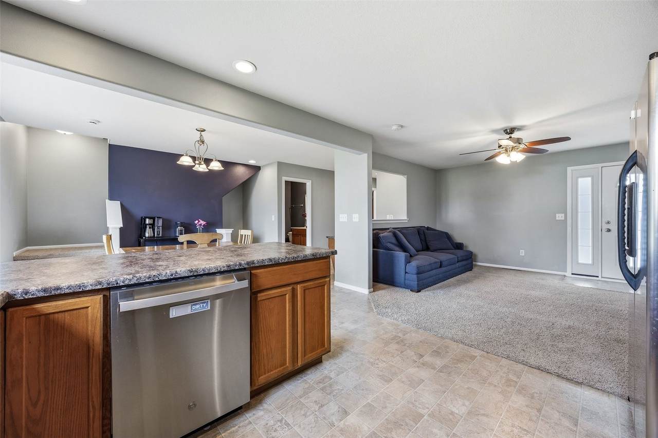 https://bt-photos.global.ssl.fastly.net/cedarrapids/1280_boomver_1_2603634-2.jpg