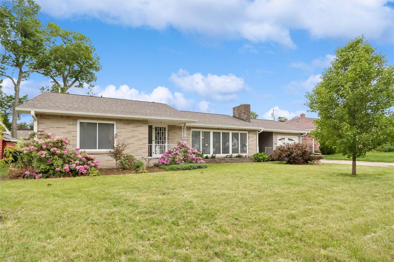 1241 29th Street - Photo 1