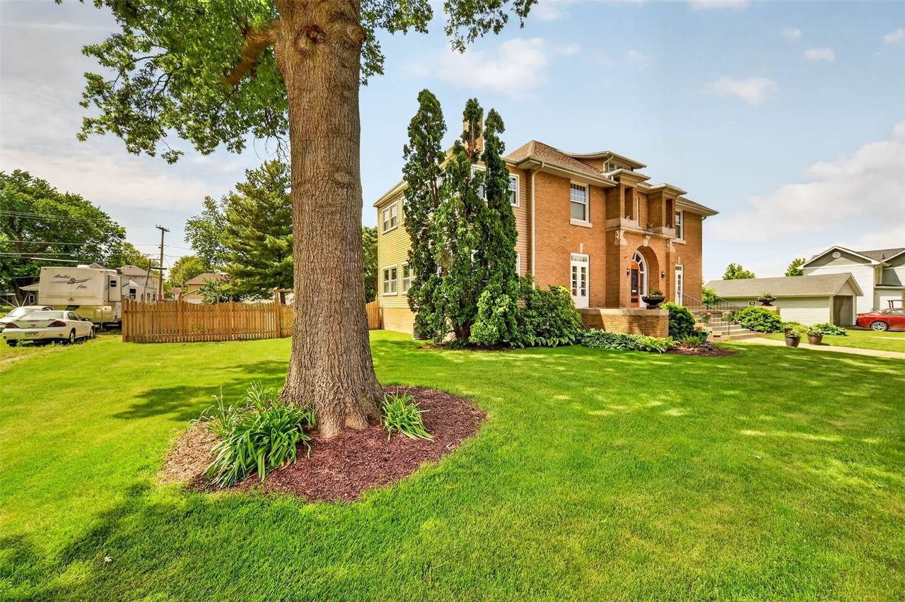 https://bt-photos.global.ssl.fastly.net/cedarrapids/1280_boomver_1_2603648-2.jpg