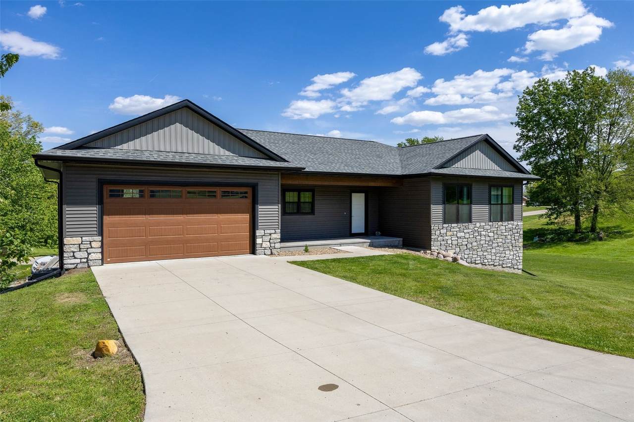 1730 Parkside Drive Ne - Photo 1