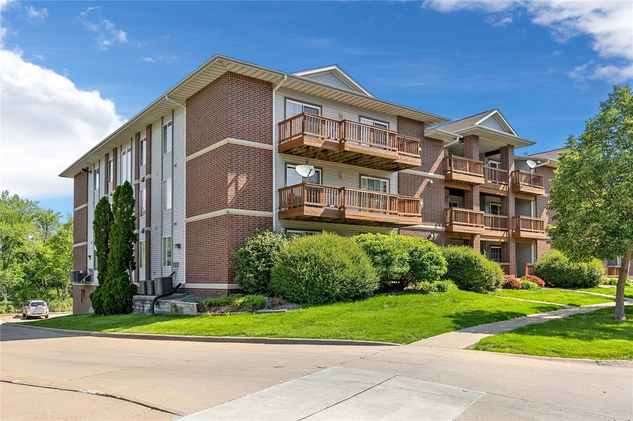 534 West Side Dr - Photo 1