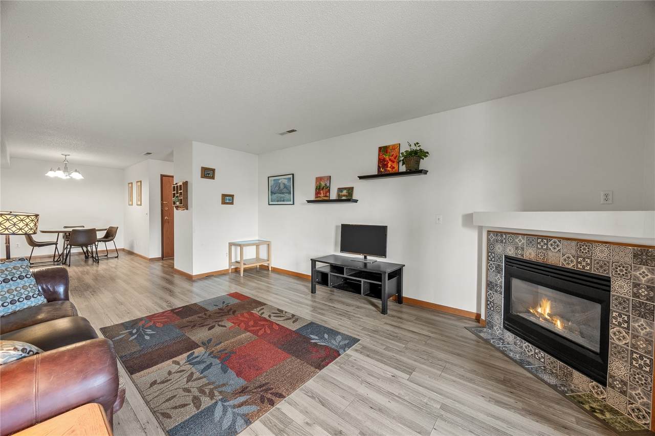 https://bt-photos.global.ssl.fastly.net/cedarrapids/1280_boomver_1_2603664-2.jpg