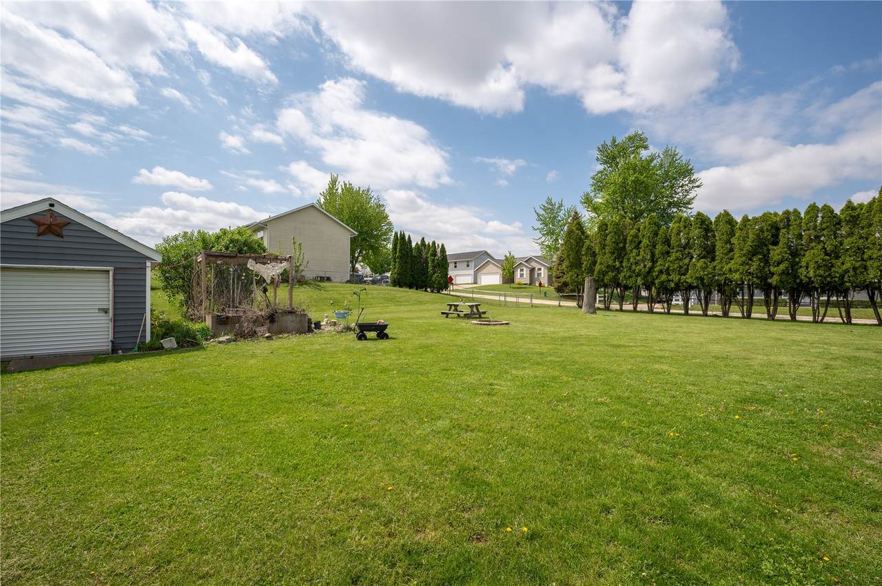 https://bt-photos.global.ssl.fastly.net/cedarrapids/1280_boomver_2_2603671-2.jpg
