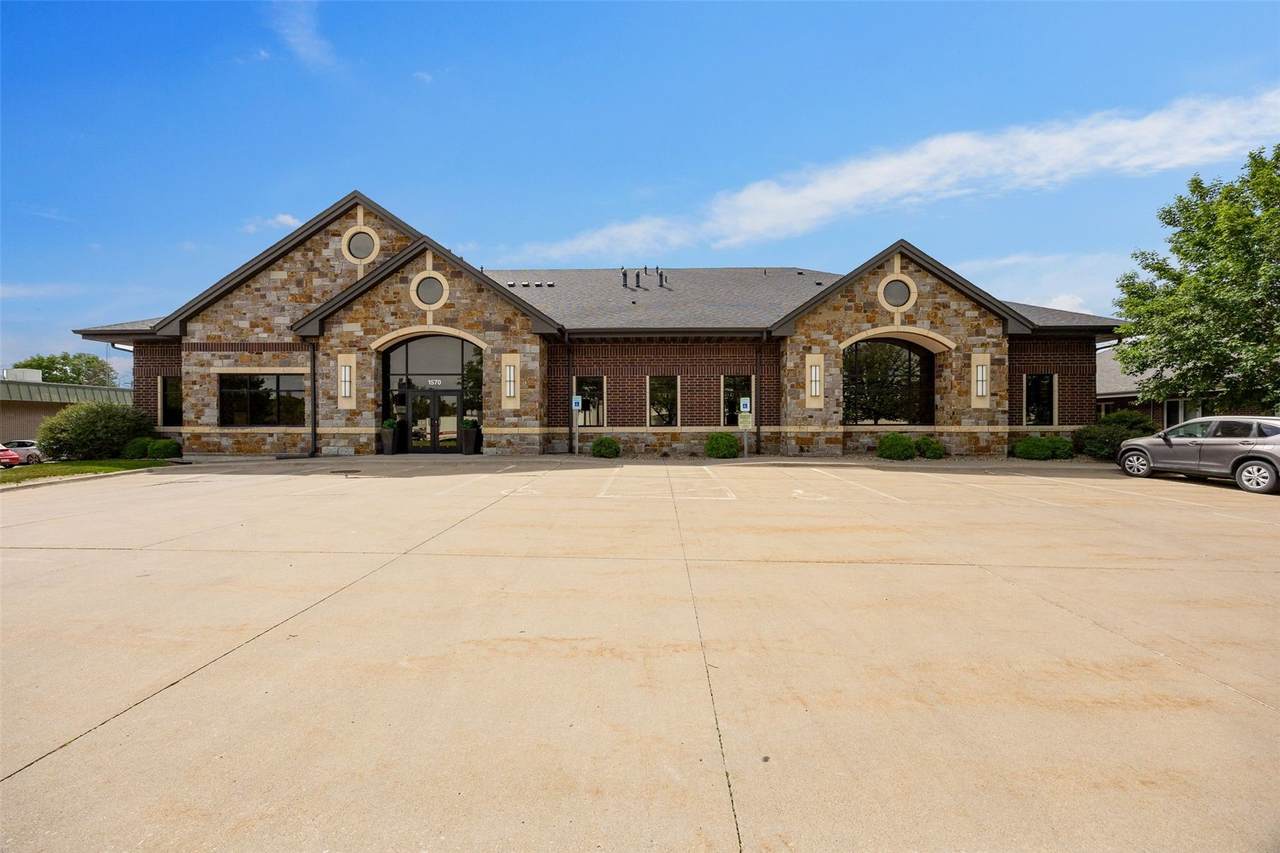 1570 Mall Drive - Photo 1