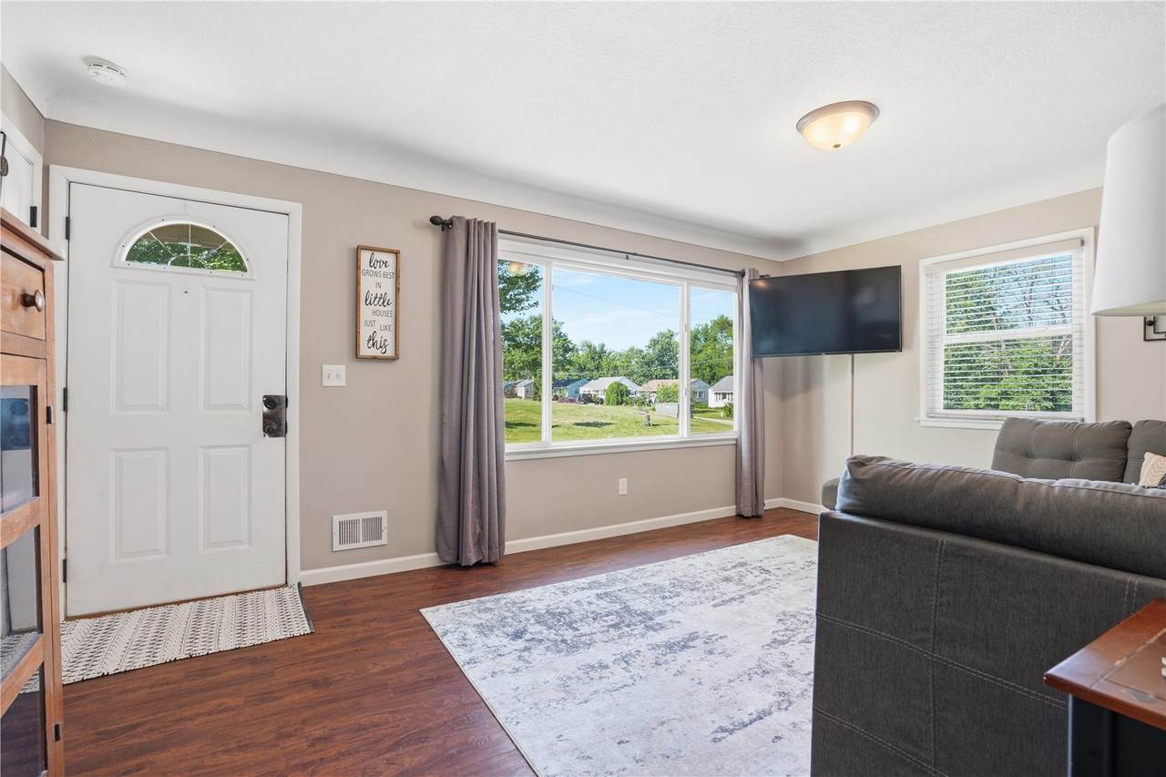 https://bt-photos.global.ssl.fastly.net/cedarrapids/1280_boomver_1_2603711-2.jpg
