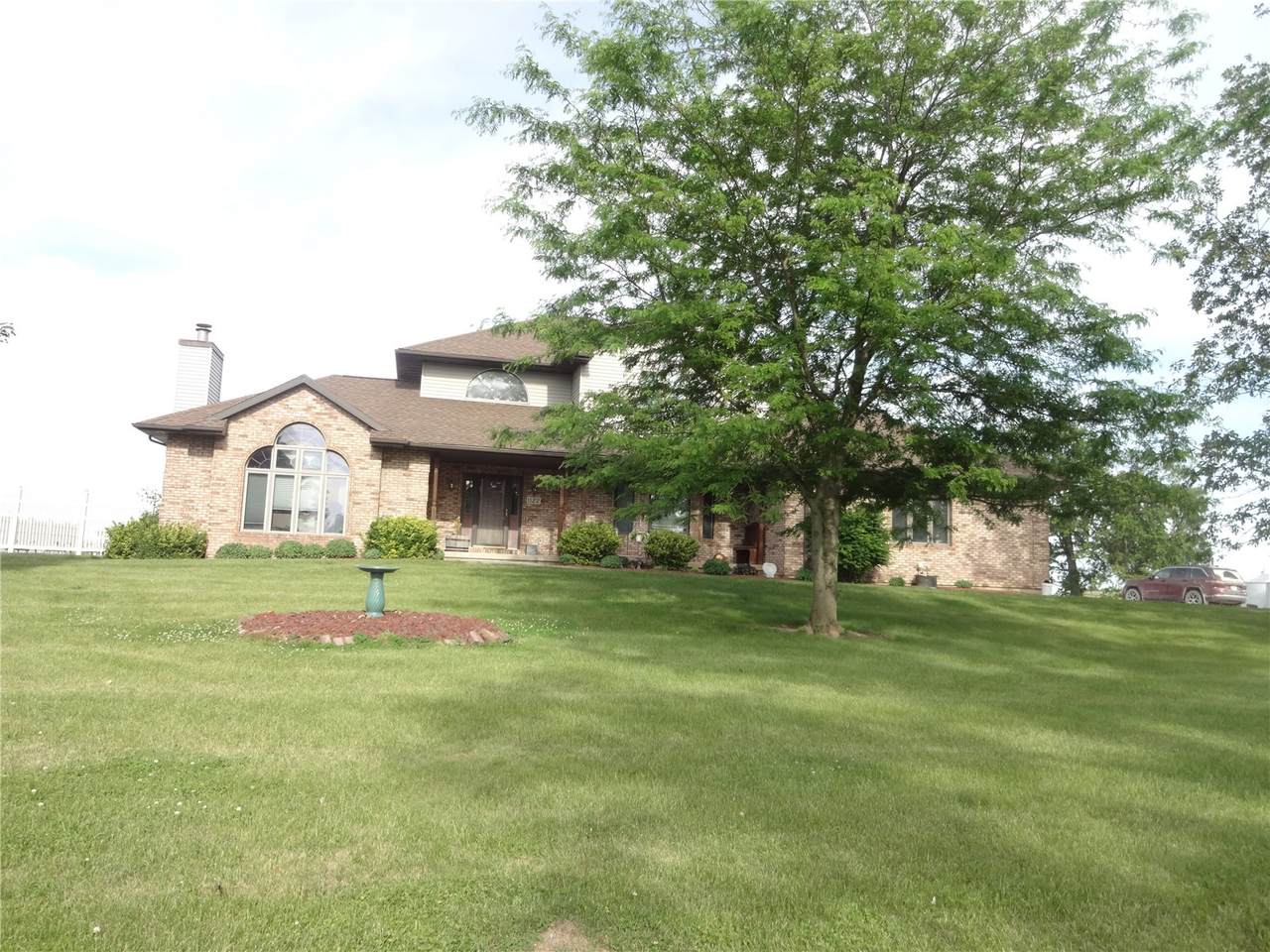https://bt-photos.global.ssl.fastly.net/cedarrapids/1280_boomver_1_2603732-2.jpg