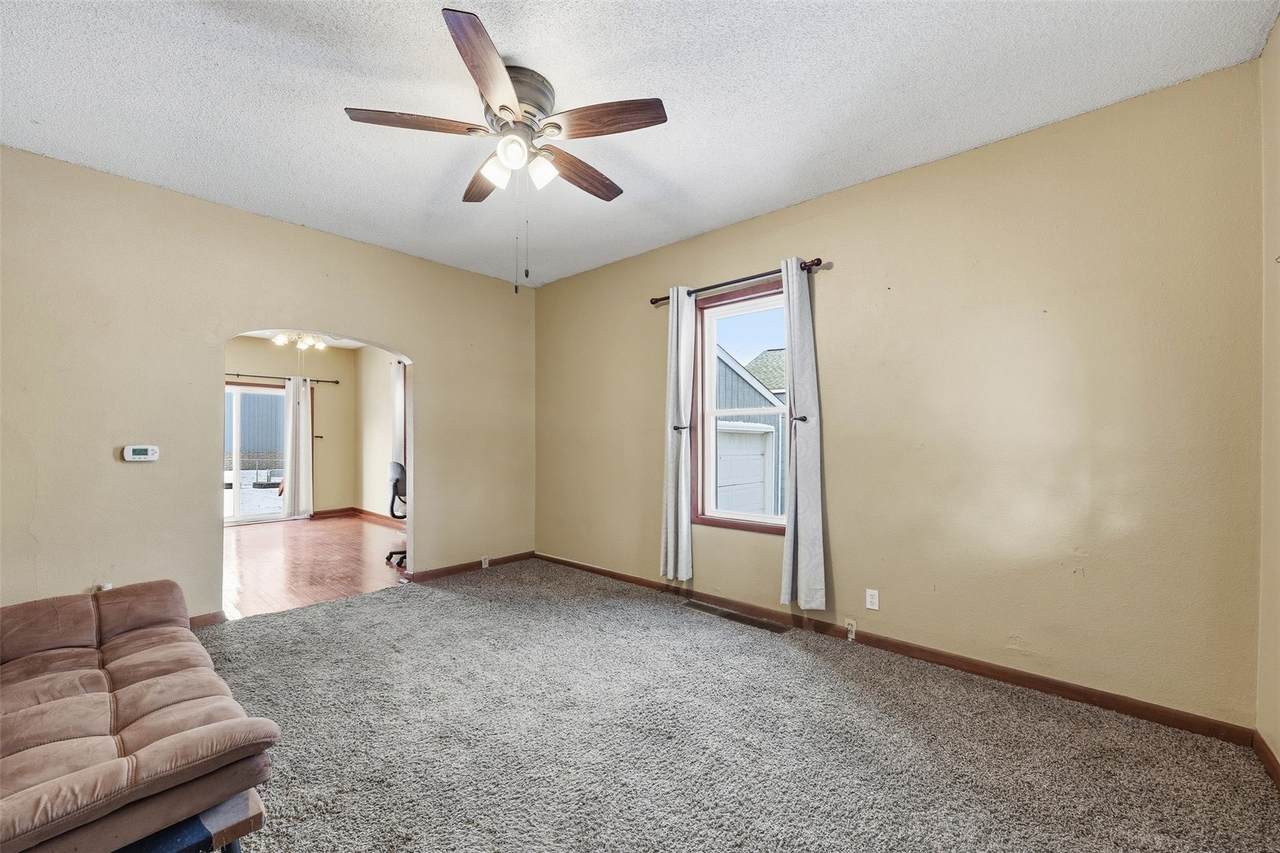 https://bt-photos.global.ssl.fastly.net/cedarrapids/1280_boomver_1_2603740-2.jpg