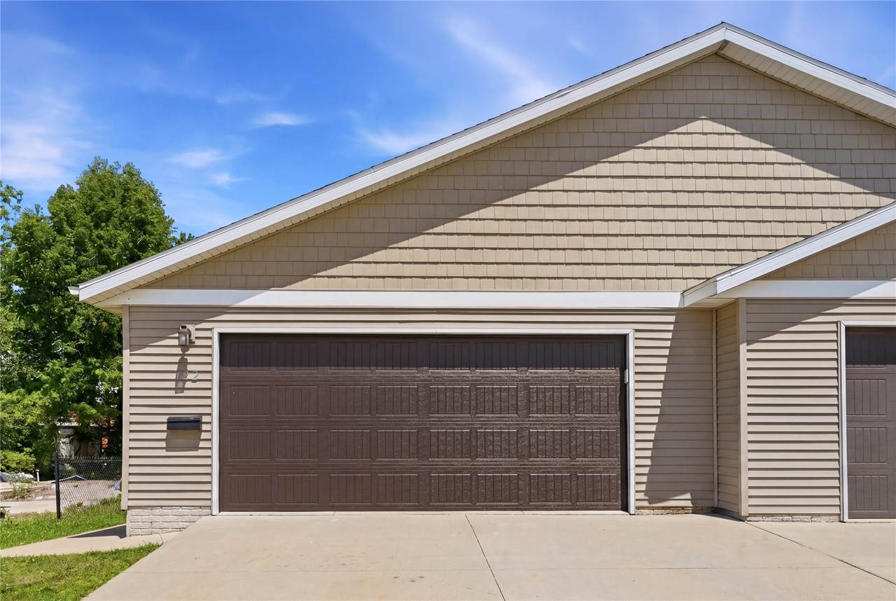 122 33rd Street Drive - Photo 1