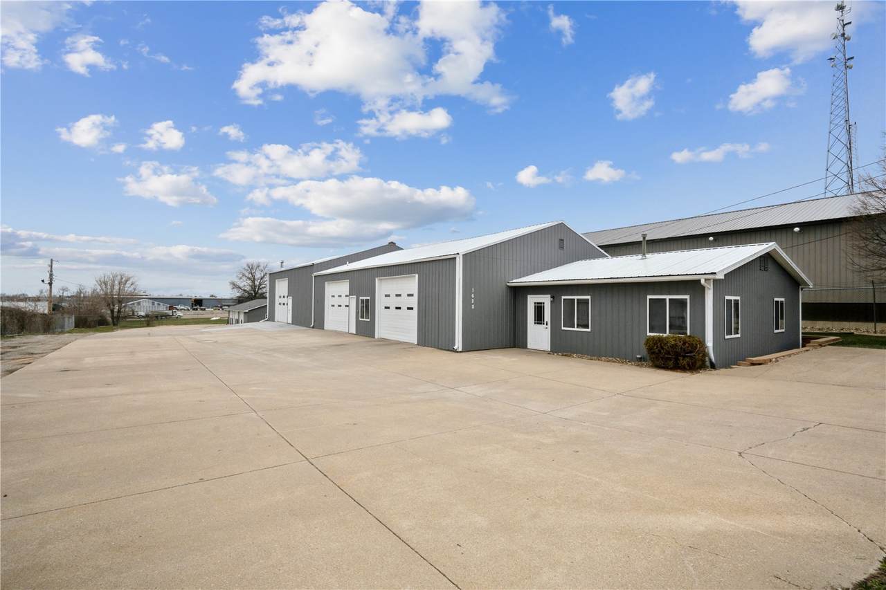 1620 West Post Rd Sw - Photo 1