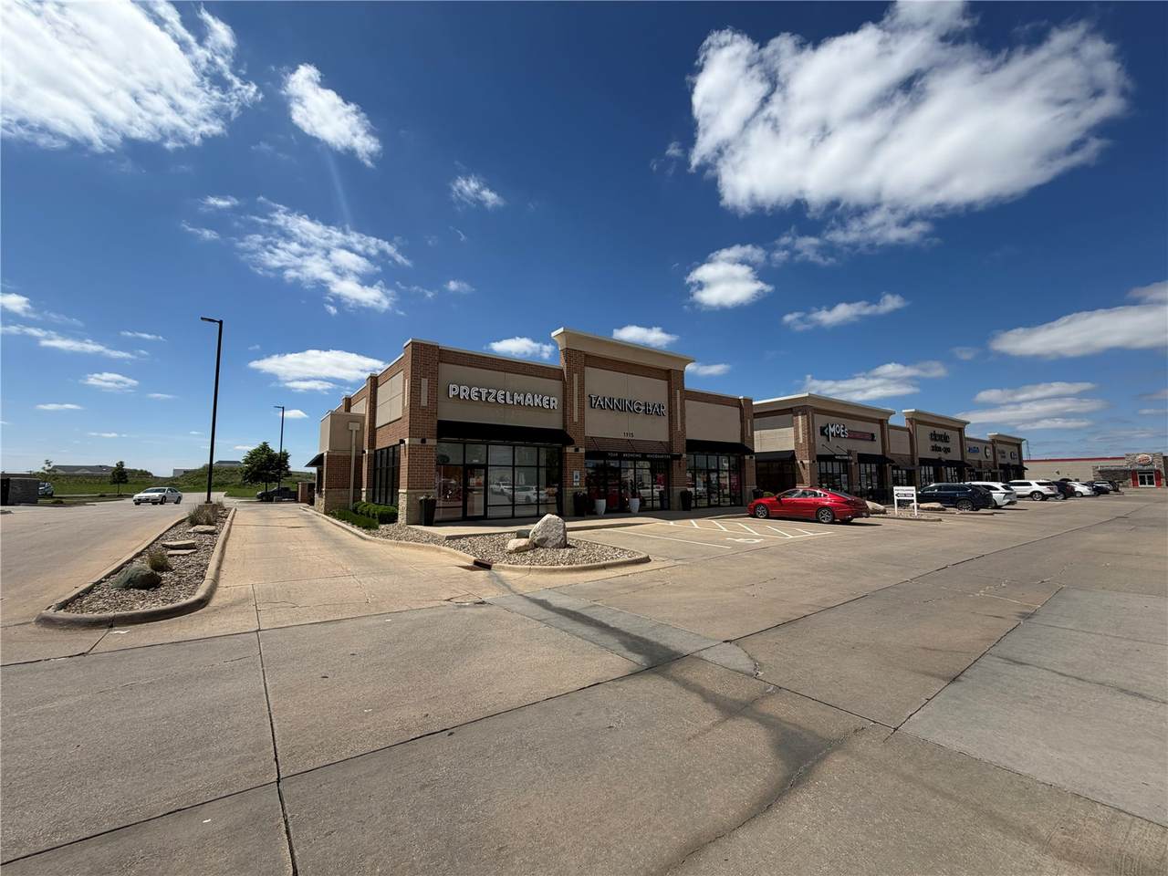 https://bt-photos.global.ssl.fastly.net/cedarrapids/1280_boomver_1_2603766-2.jpg