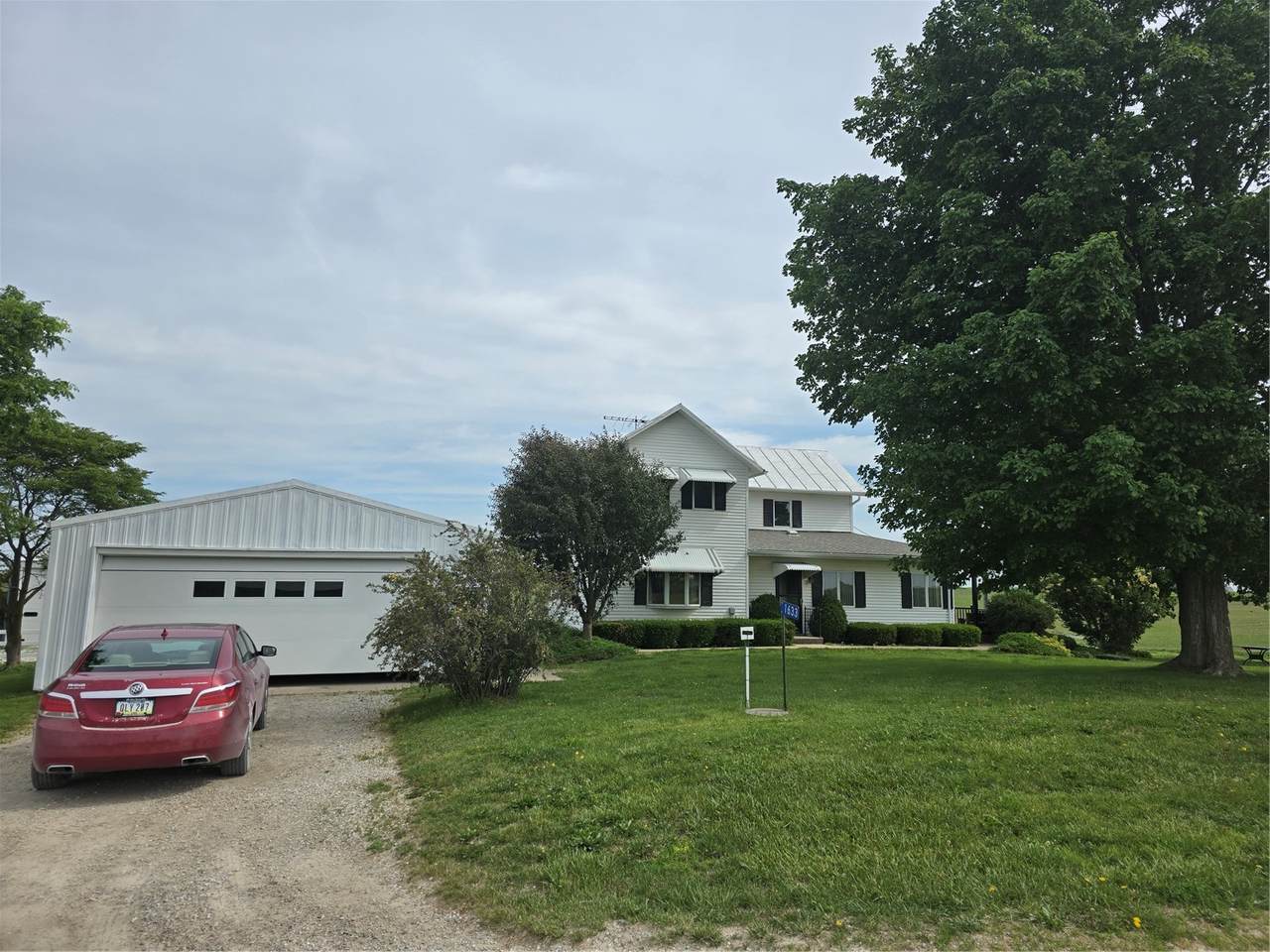 1633 150th Street - Photo 1