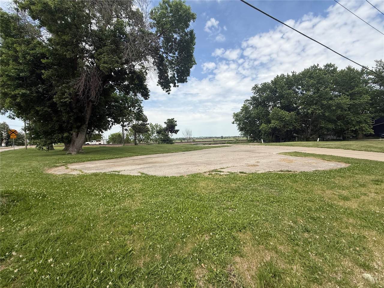 https://bt-photos.global.ssl.fastly.net/cedarrapids/1280_boomver_1_2603806-2.jpg