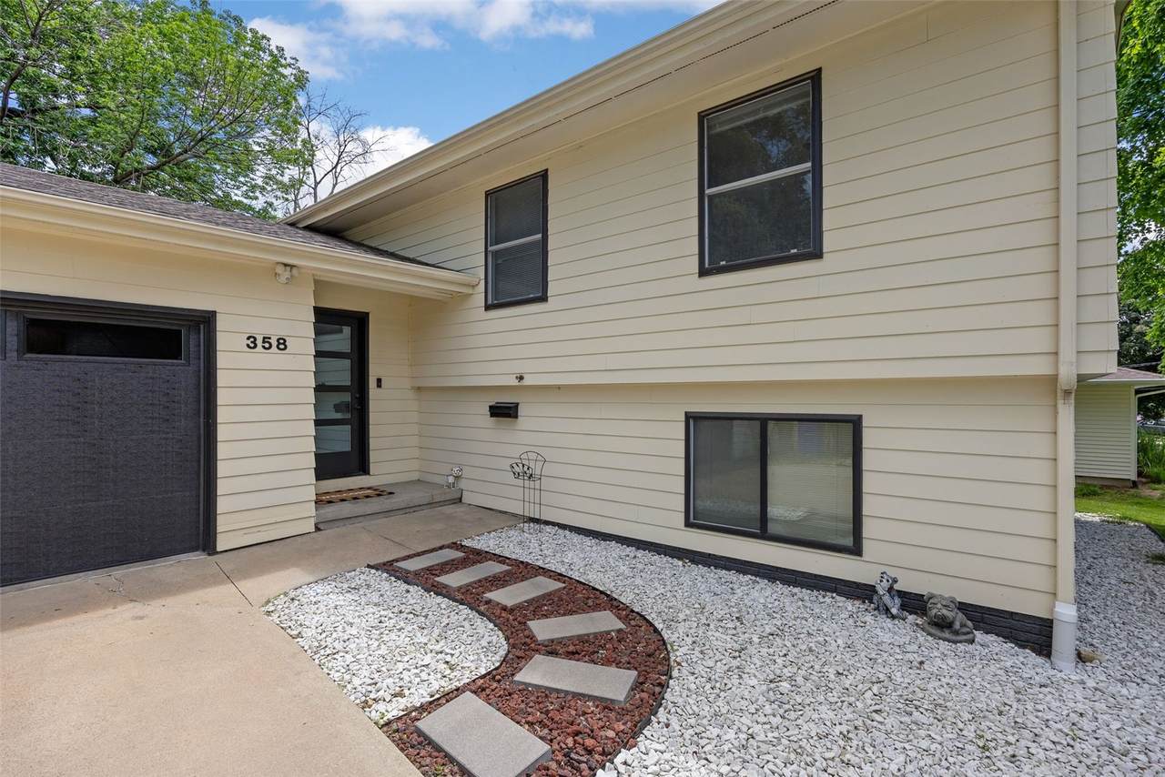 https://bt-photos.global.ssl.fastly.net/cedarrapids/1280_boomver_1_2603829-2.jpg