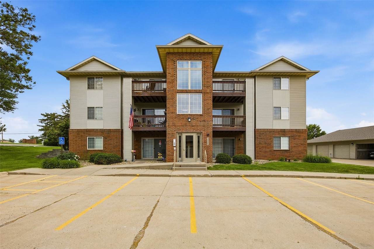 3000 Wilson Avenue - Photo 1