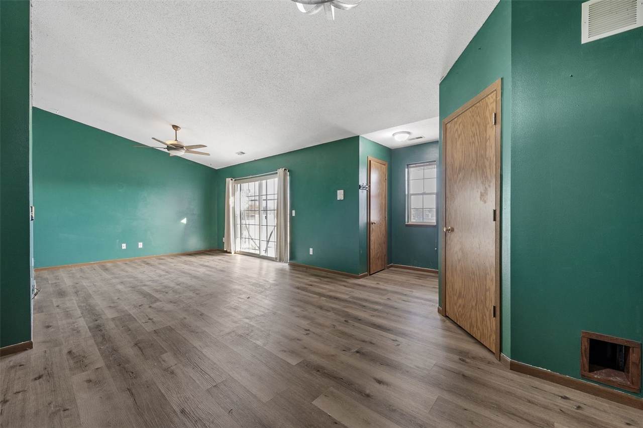 https://bt-photos.global.ssl.fastly.net/cedarrapids/1280_boomver_1_2603885-2.jpg