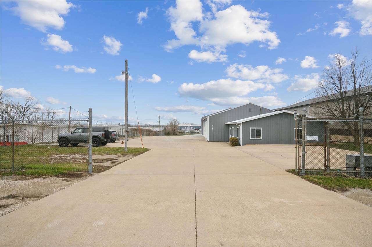 https://bt-photos.global.ssl.fastly.net/cedarrapids/1280_boomver_1_2603889-2.jpg