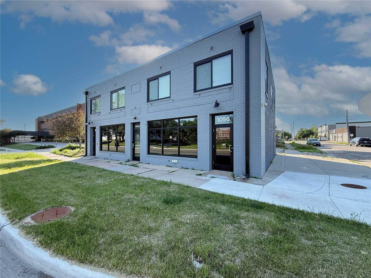 https://bt-photos.global.ssl.fastly.net/cedarrapids/1280_boomver_1_2603892-2.jpg