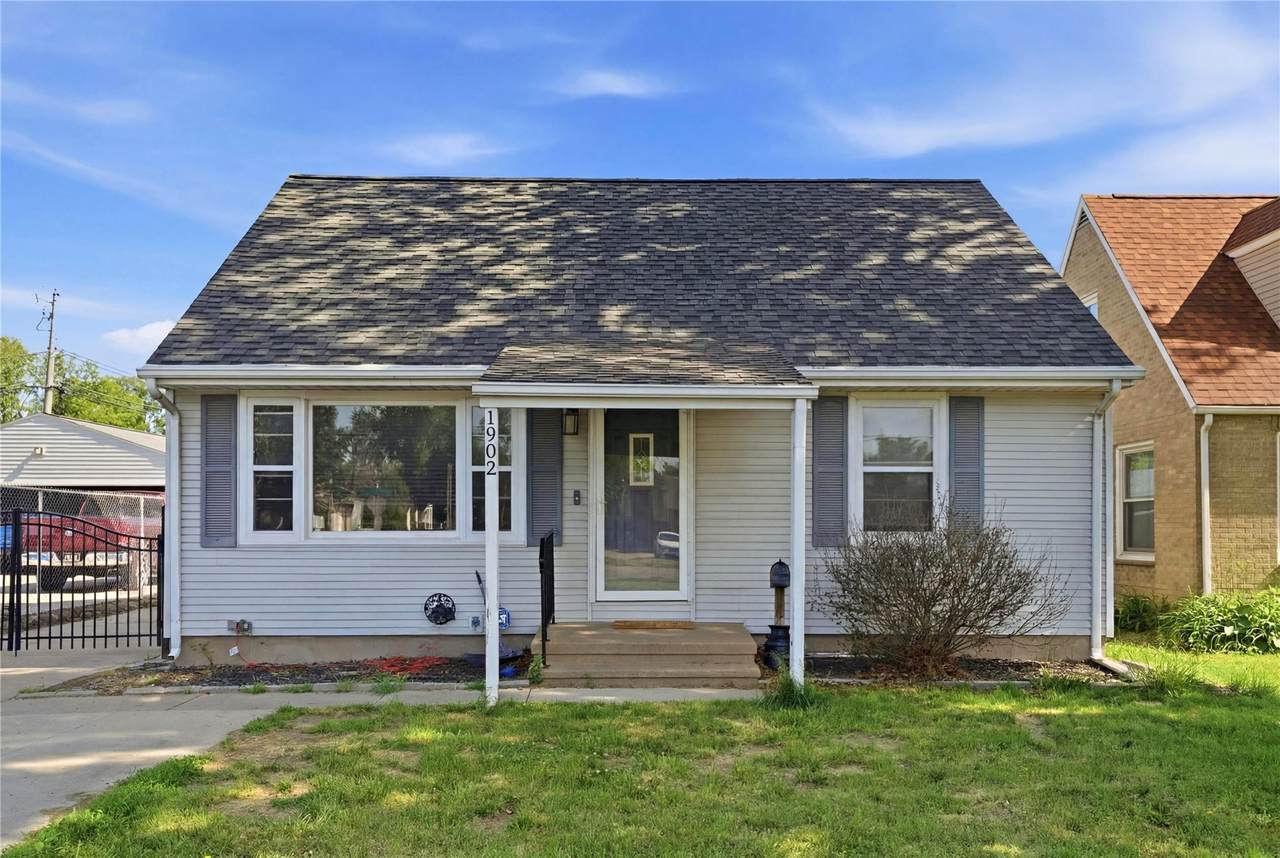 1902 Johnson Avenue - Photo 1