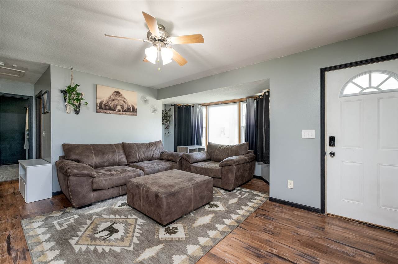 https://bt-photos.global.ssl.fastly.net/cedarrapids/1280_boomver_1_2603904-2.jpg