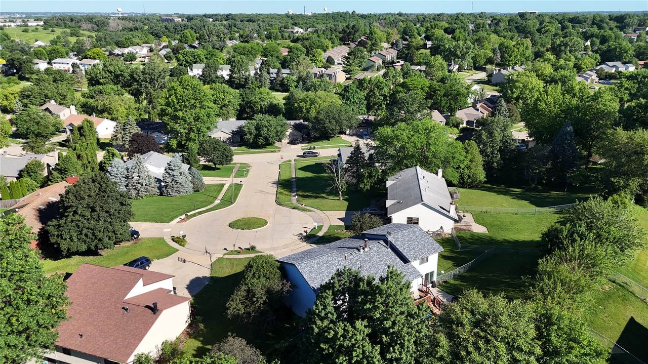 https://bt-photos.global.ssl.fastly.net/cedarrapids/1280_boomver_1_2604071-2.jpg