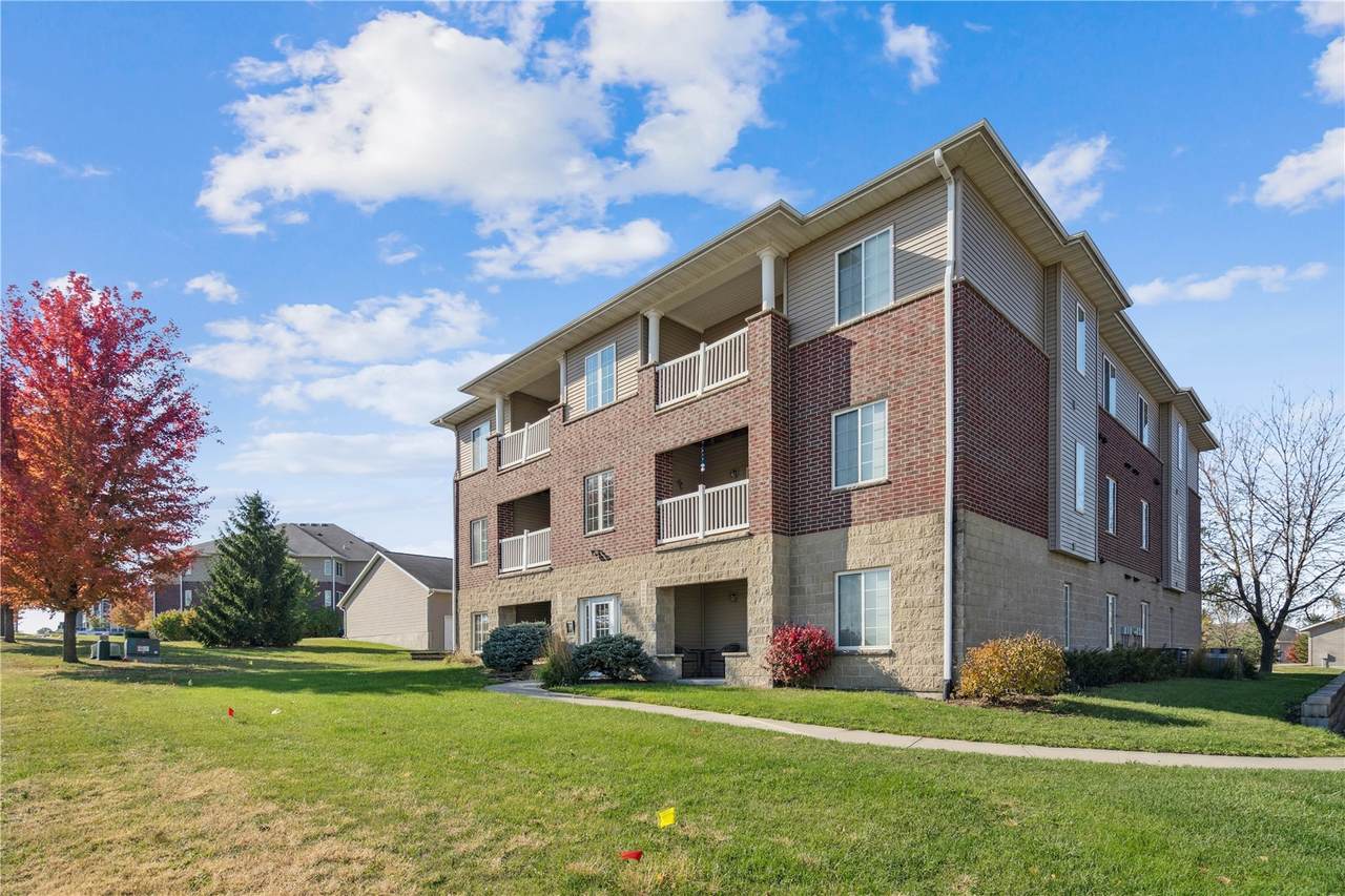 315 Taft Avenue - Photo 1