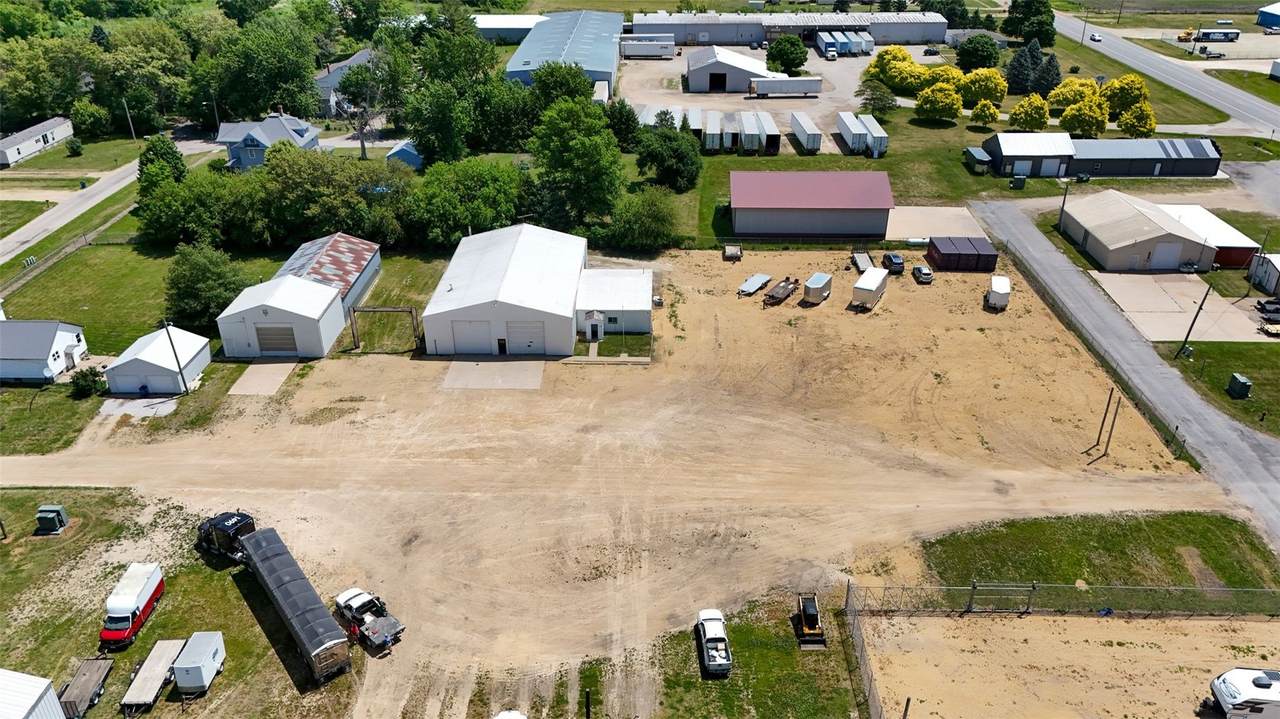 https://bt-photos.global.ssl.fastly.net/cedarrapids/1280_boomver_1_2604129-2.jpg