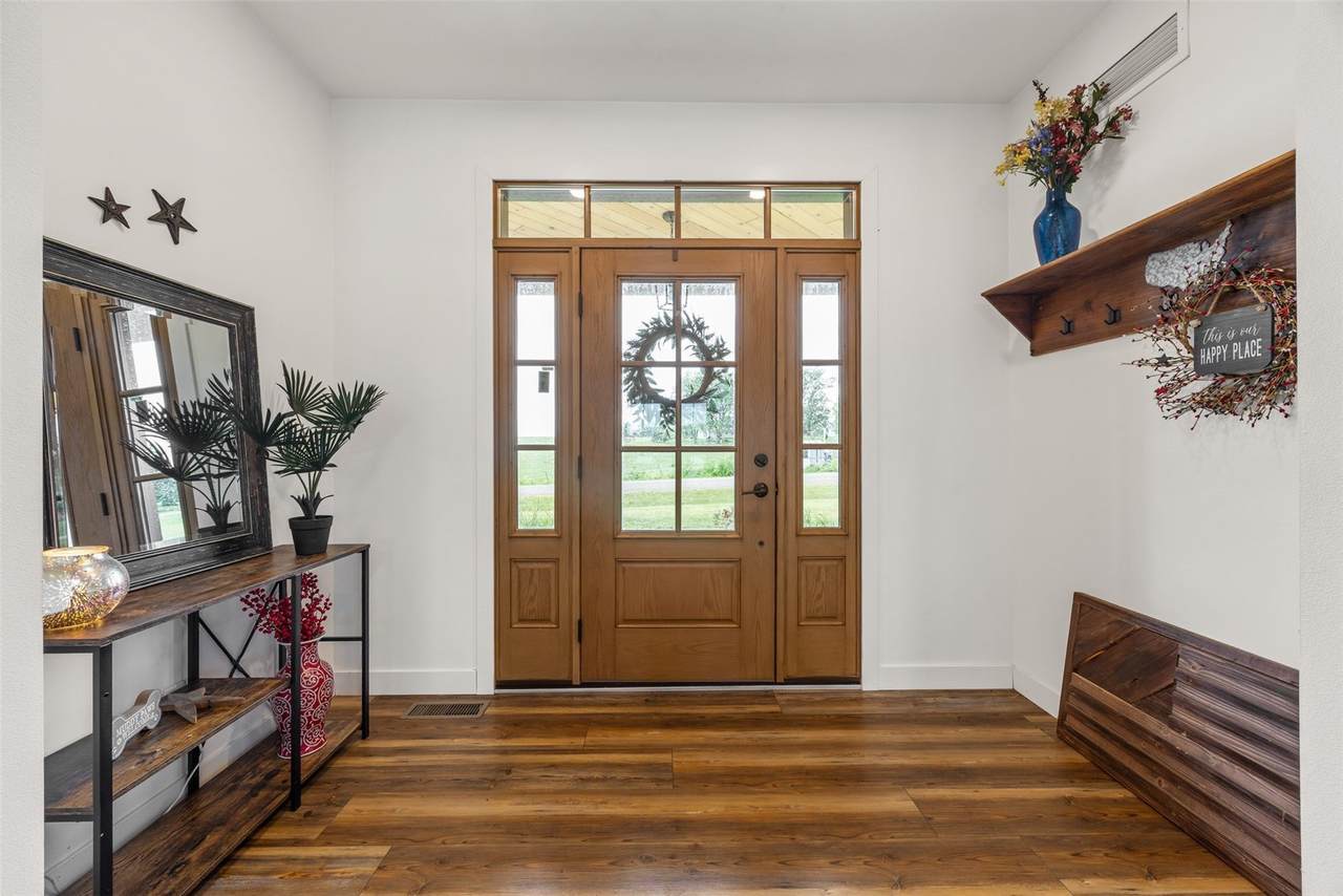 https://bt-photos.global.ssl.fastly.net/cedarrapids/1280_boomver_1_2604186-2.jpg