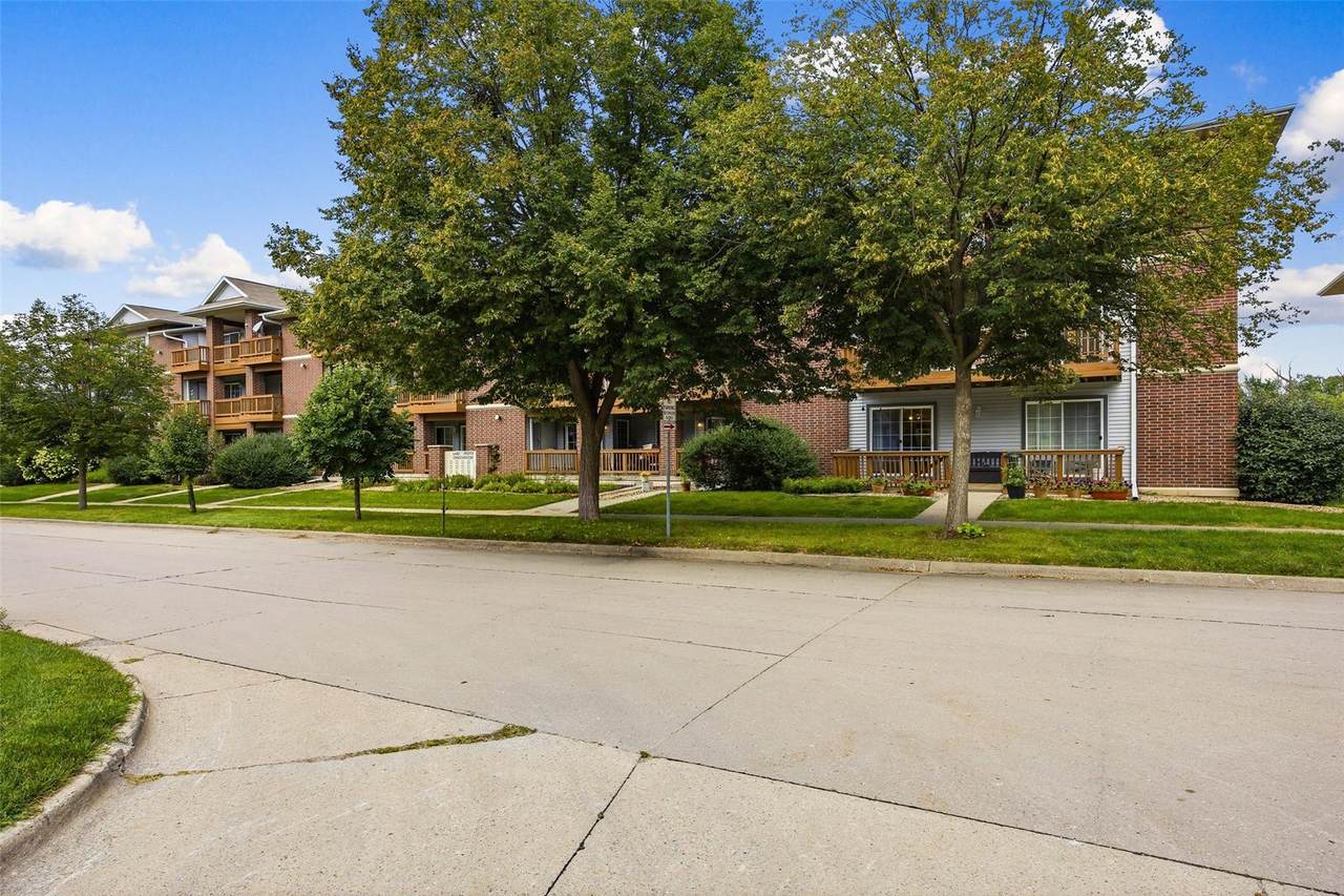 https://bt-photos.global.ssl.fastly.net/cedarrapids/1280_boomver_1_2604298-2.jpg