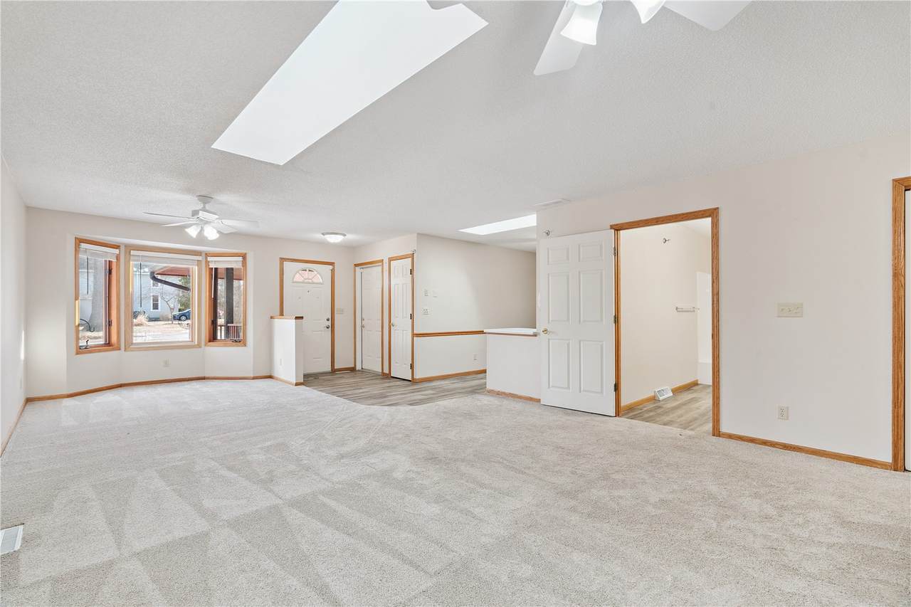 https://bt-photos.global.ssl.fastly.net/cedarrapids/1280_boomver_1_2604375-2.jpg