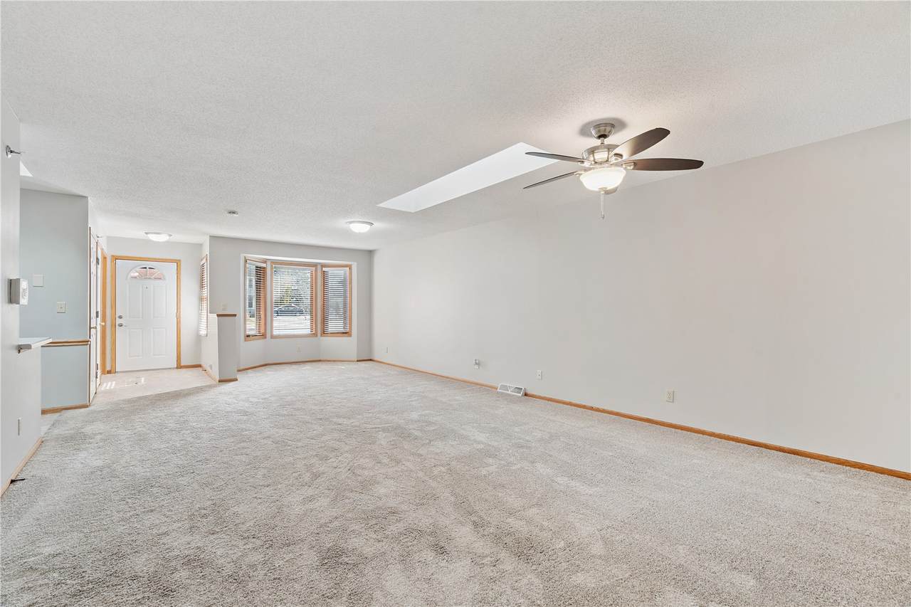 https://bt-photos.global.ssl.fastly.net/cedarrapids/1280_boomver_1_2604376-2.jpg