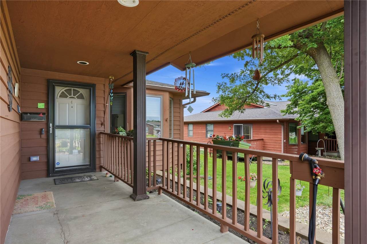 https://bt-photos.global.ssl.fastly.net/cedarrapids/1280_boomver_1_2604417-2.jpg