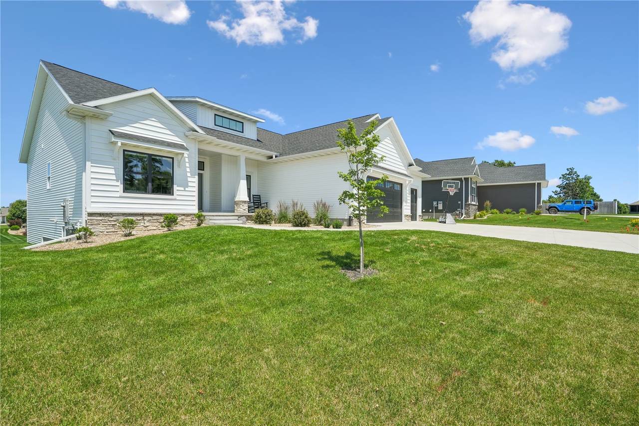 https://bt-photos.global.ssl.fastly.net/cedarrapids/1280_boomver_1_2604445-2.jpg