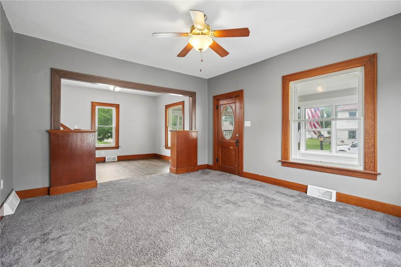 https://bt-photos.global.ssl.fastly.net/cedarrapids/1280_boomver_1_2604555-2.jpg