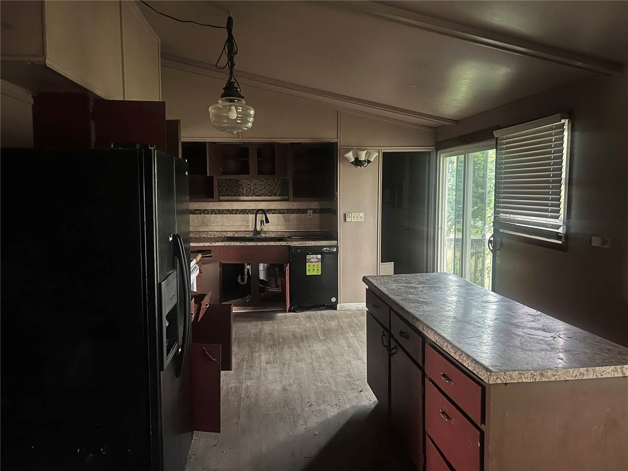 https://bt-photos.global.ssl.fastly.net/cedarrapids/1280_boomver_1_2604587-2.jpg