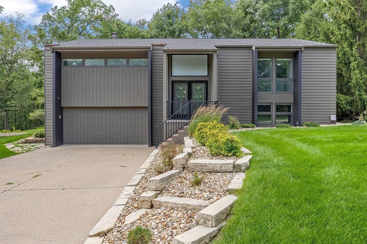 301 7th Ave - Photo 1
