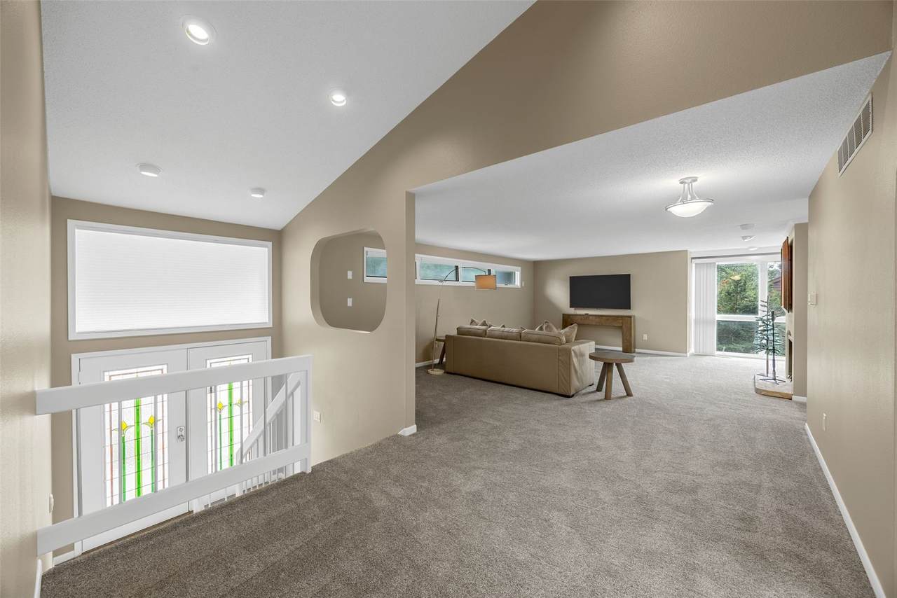 https://bt-photos.global.ssl.fastly.net/cedarrapids/1280_boomver_1_2604598-2.jpg