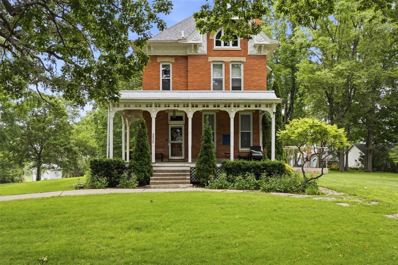 320 East Street - Photo 1