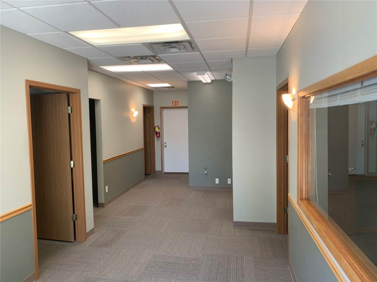 https://bt-photos.global.ssl.fastly.net/cedarrapids/1280_boomver_1_2604646-2.jpg