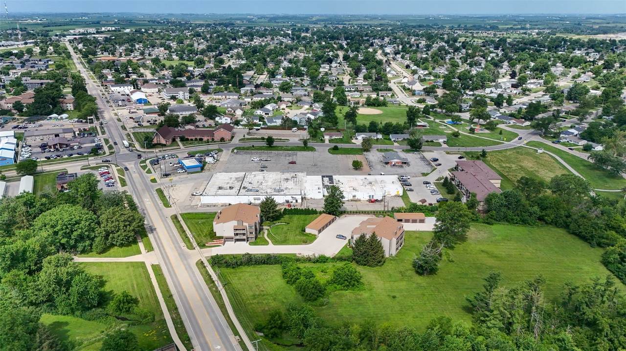 https://bt-photos.global.ssl.fastly.net/cedarrapids/1280_boomver_1_2604726-2.jpg