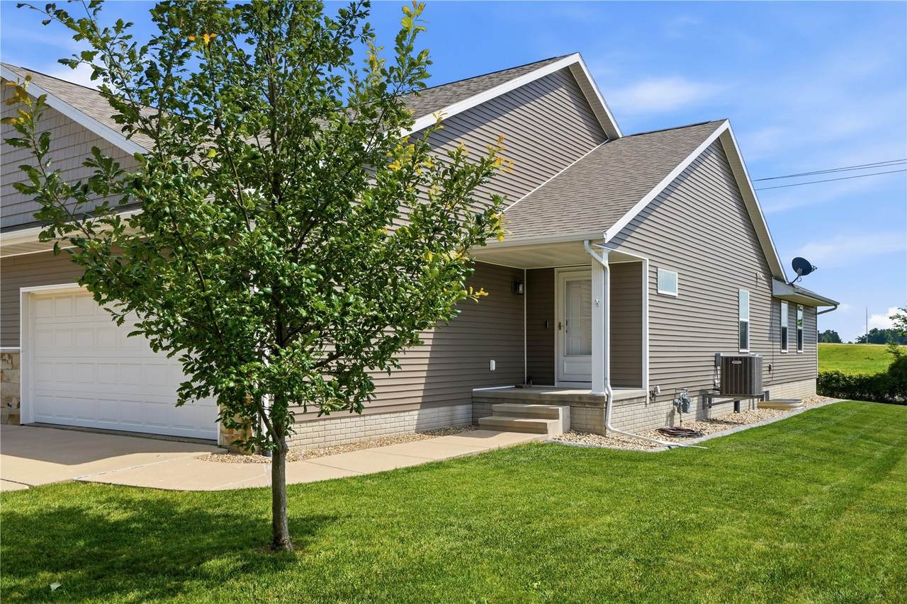 5613 Dostal Drive - Photo 1