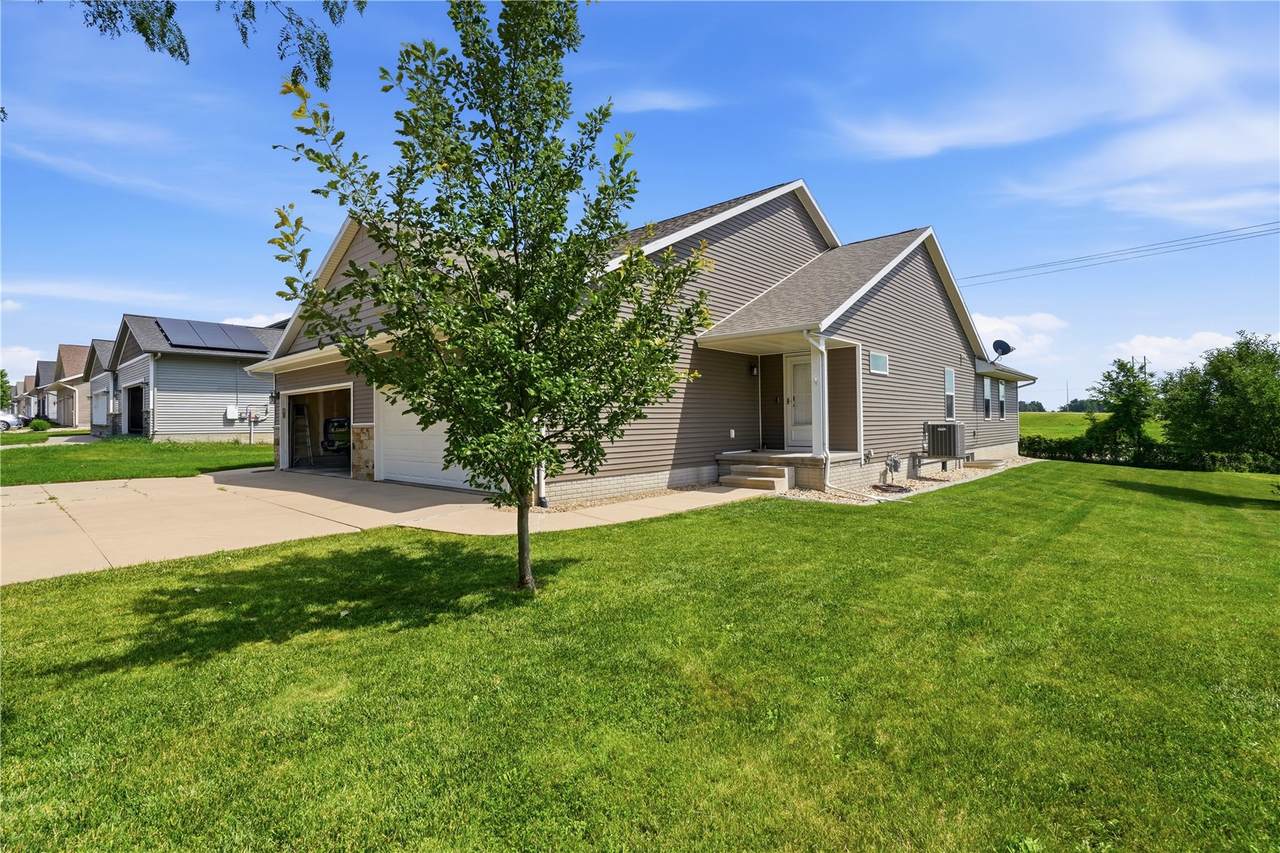 https://bt-photos.global.ssl.fastly.net/cedarrapids/1280_boomver_1_2604769-2.jpg