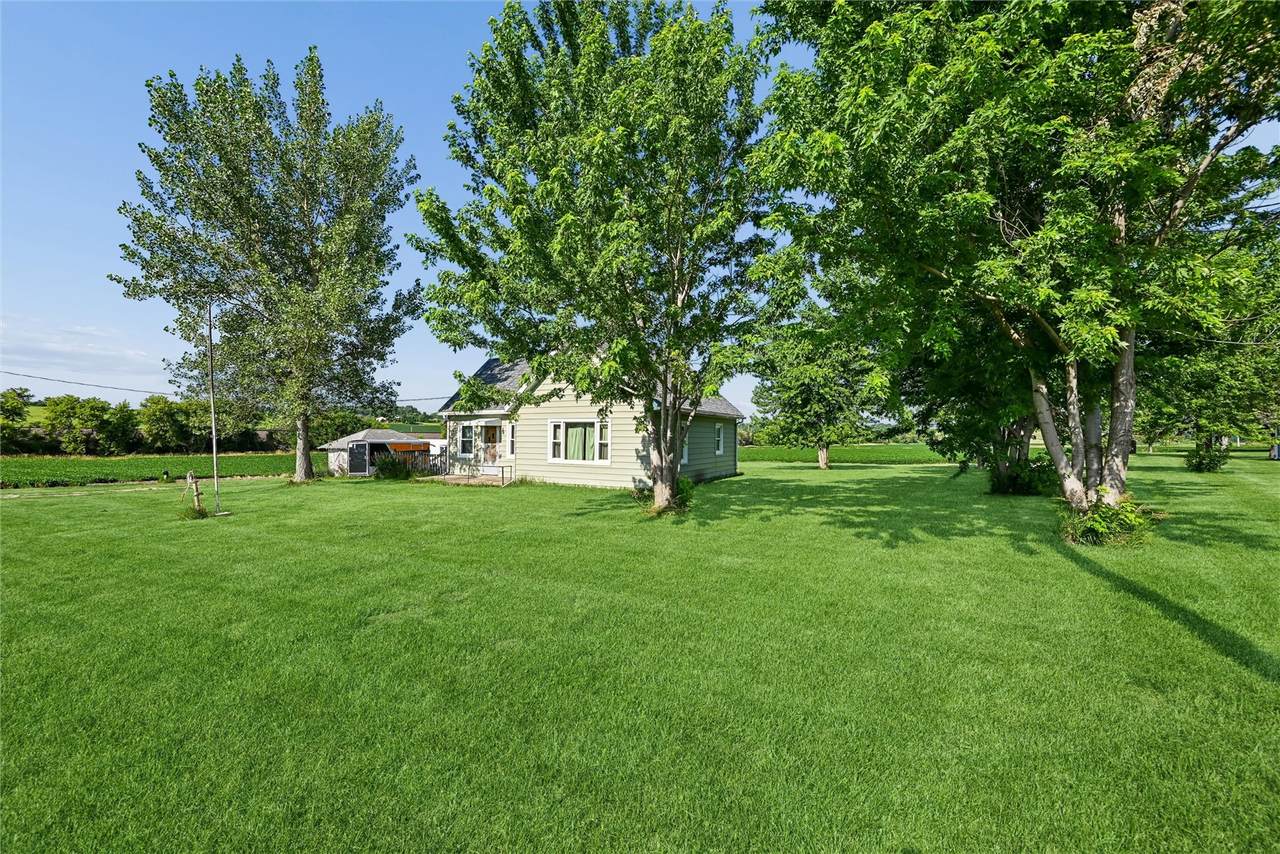 https://bt-photos.global.ssl.fastly.net/cedarrapids/1280_boomver_1_2604841-2.jpg