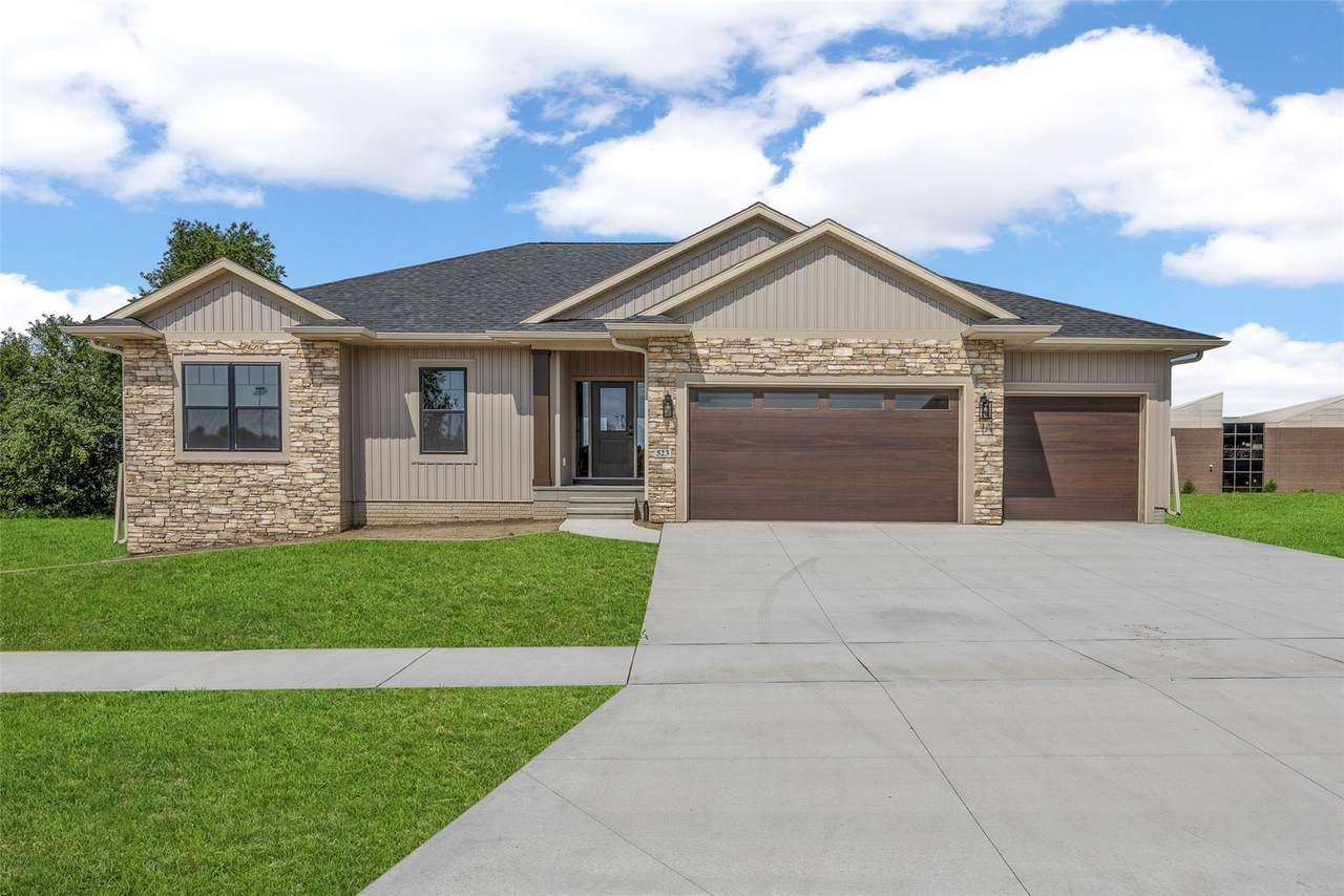 523 Rogers Lane - Photo 1