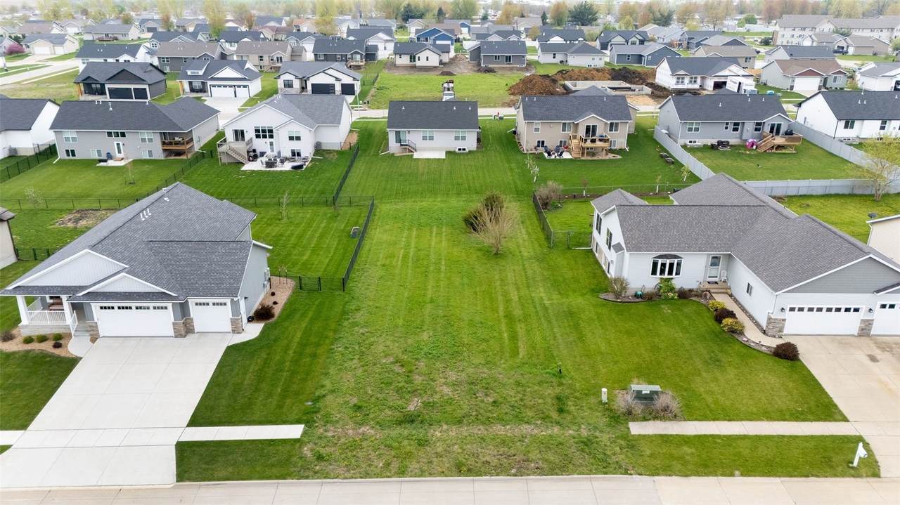 https://bt-photos.global.ssl.fastly.net/cedarrapids/1280_boomver_1_2604951-2.jpg