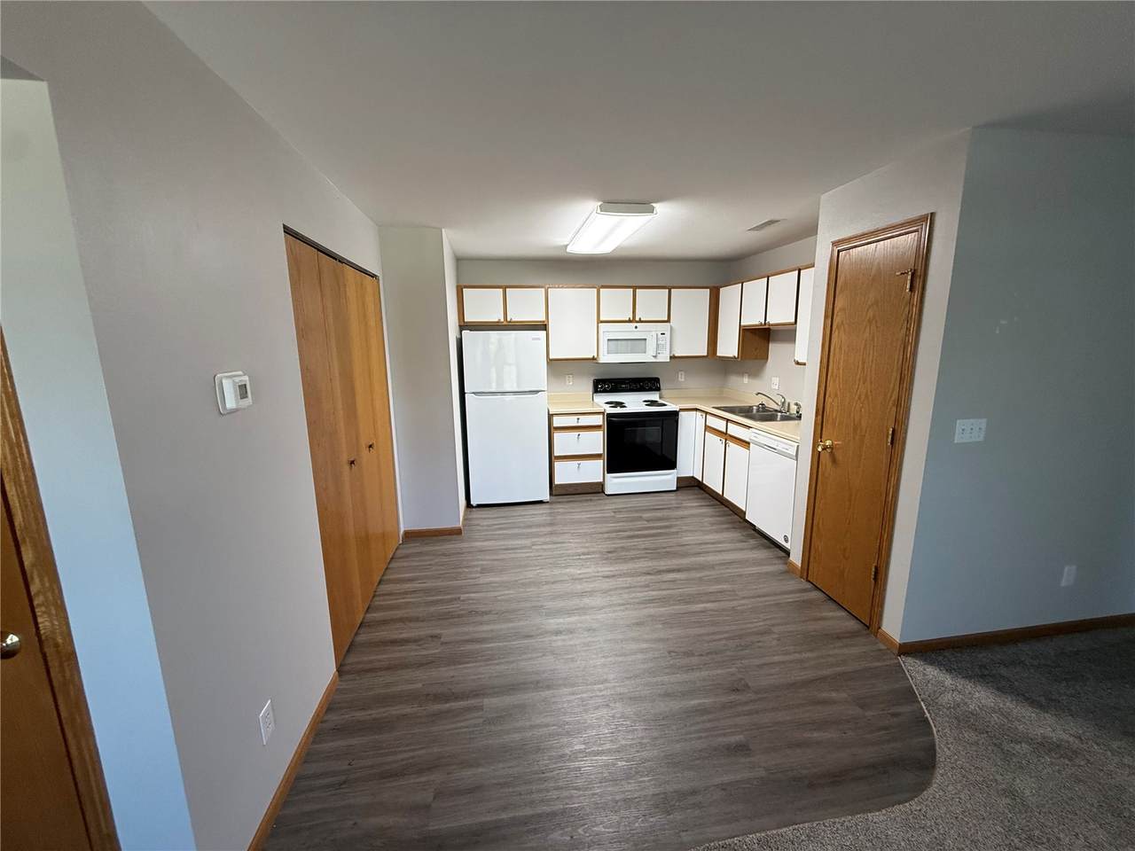 https://bt-photos.global.ssl.fastly.net/cedarrapids/1280_boomver_1_2604991-2.jpg
