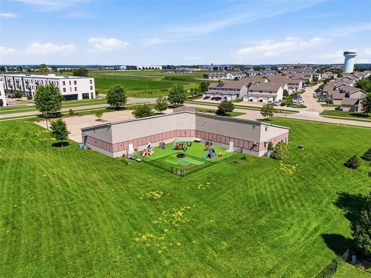 https://bt-photos.global.ssl.fastly.net/cedarrapids/1280_boomver_1_2605105-2.jpg