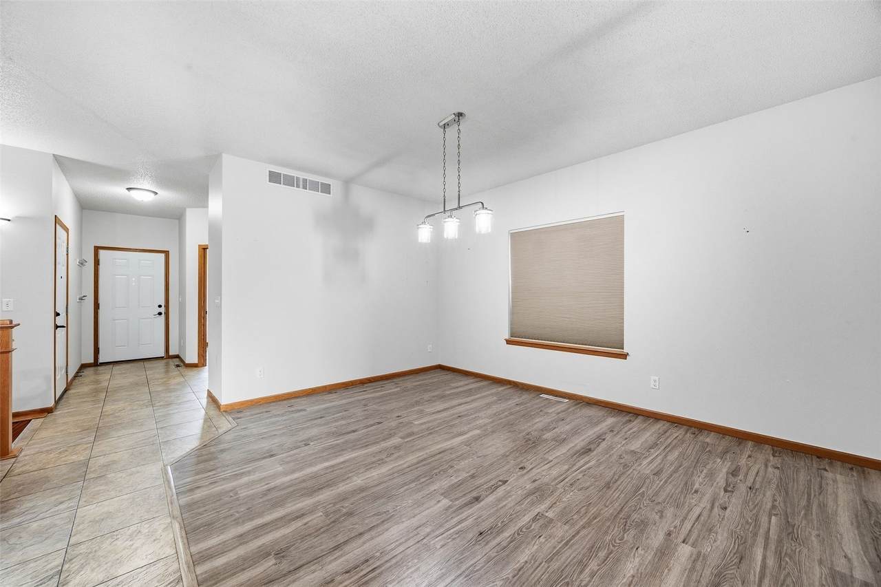 https://bt-photos.global.ssl.fastly.net/cedarrapids/1280_boomver_1_2605212-2.jpg