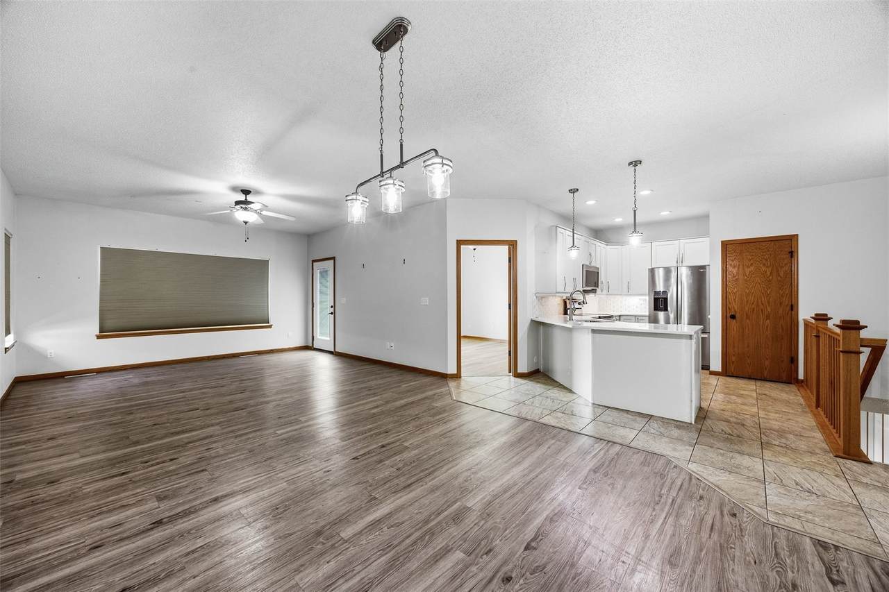 https://bt-photos.global.ssl.fastly.net/cedarrapids/1280_boomver_1_2605212-2.jpg